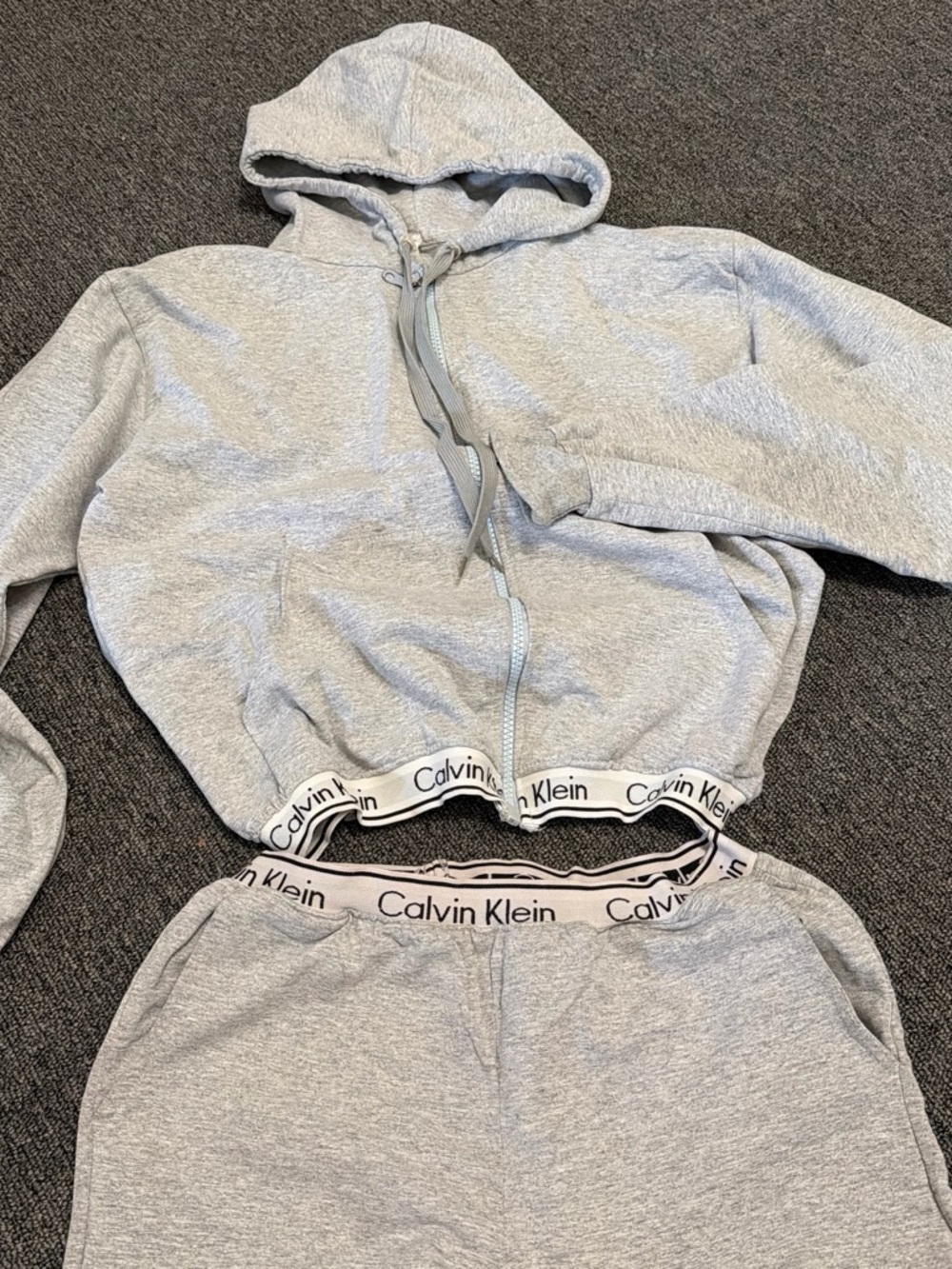 Calvin Klein Women’s Heather Gray Hooded Zip Jacket & Joggers Set